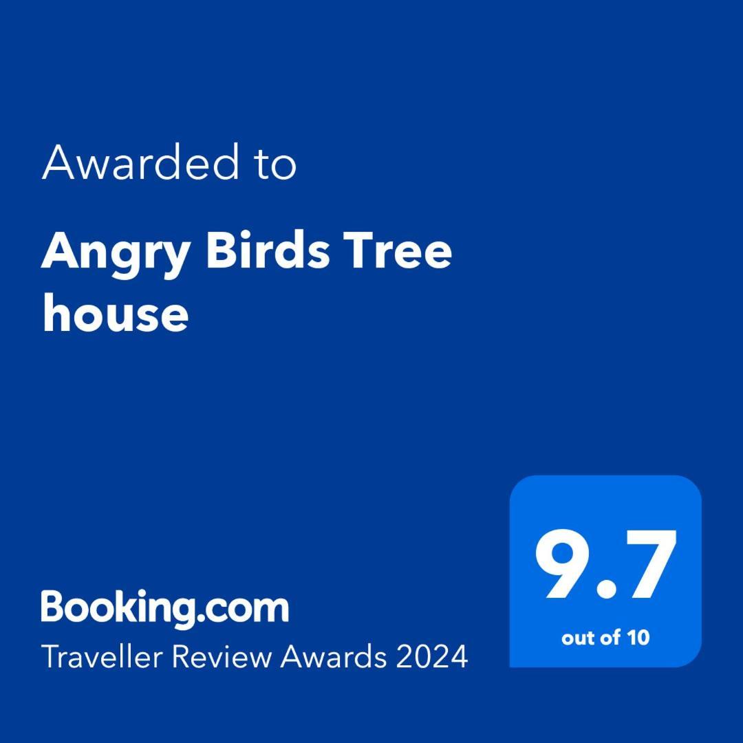 شقة Angry Birds Tree House هاباران المظهر الخارجي الصورة